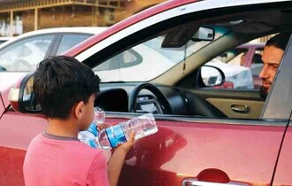 تصاعد الدعوات لإنقاذ أطفال العراق من الكارثة