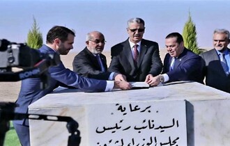 العراق يضع حجر الأساس لإنتاج الغاز بالتعاون مع توتال الفرنسية