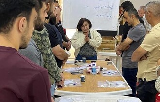 في خطوة منها لتطوير مهارات الشباب وتحسين سبل العيش.. منظمة حمورابي لحقوق الإنسان تطلق ورشة شاملة لتربية النحل في دهوك