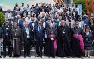 بمشاركة خبراء من 