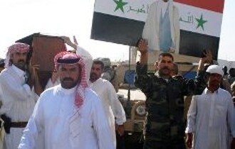 تشييع مهيب لجثمان الشيخ عبد الستار أبو ريشة في محافظة الأنبار
