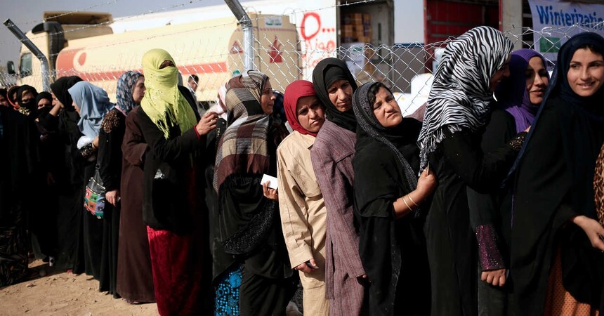 الهجرة تطلق منحة العودة لألف أسرة تعيلها إمرأة